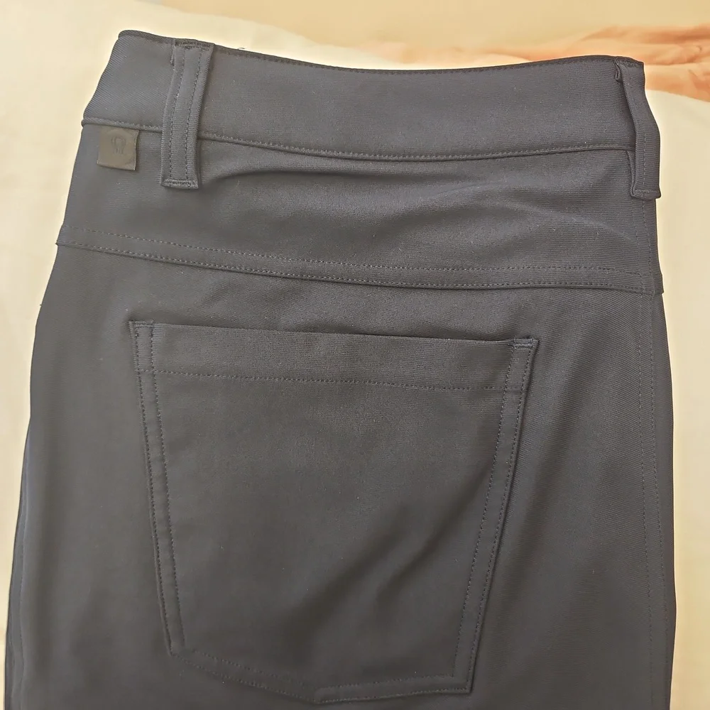 Lululemon ABC pant - Picture 1 of 7